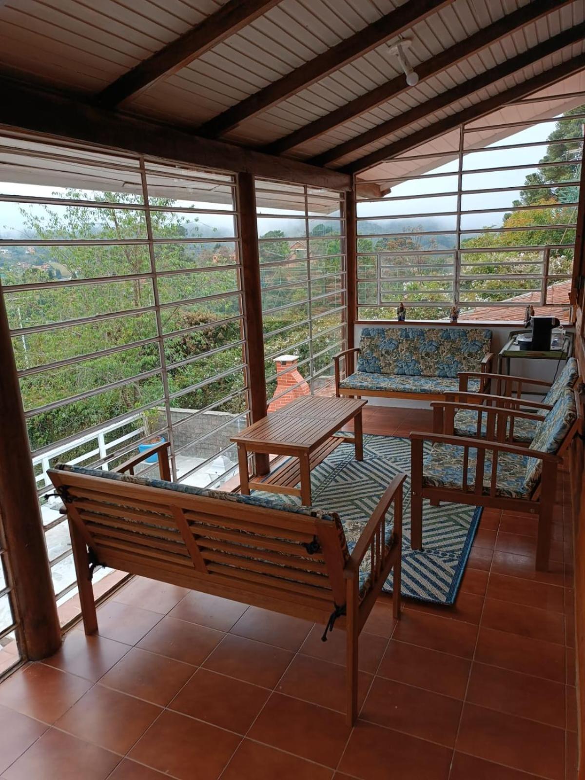 Casa De No Alto Da Inglesa Com Vista Maravilhosa * Campos do Jordão